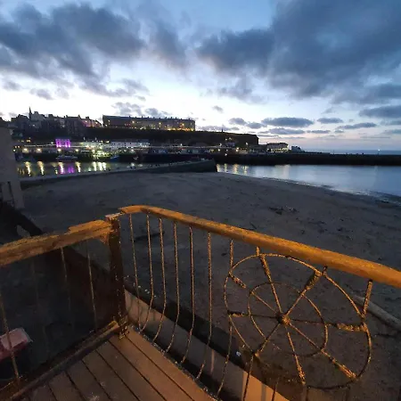 Дом отдыха Beachfront *