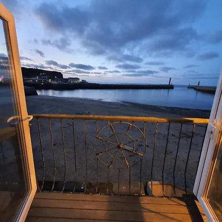 Дом отдыха Beachfront Уитби
